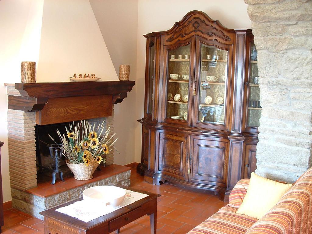 Casa Ivan By Posarellivillas Montanare Zimmer foto