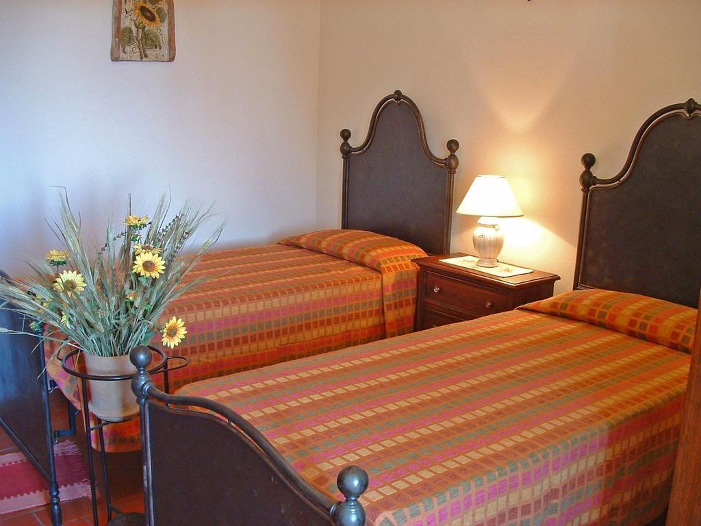 Casa Ivan By Posarellivillas Montanare Zimmer foto